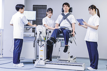 Acquiring knowledge and theory indispensable for physiotherapy