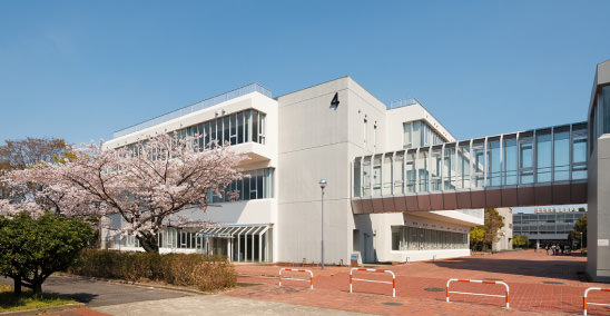 鈴鹿医療科学大学