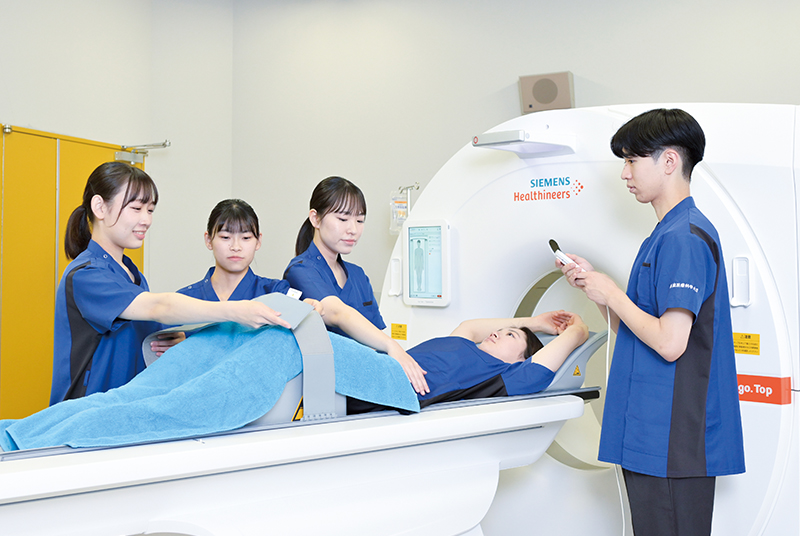 保健衛生学部 放射線技術科学科