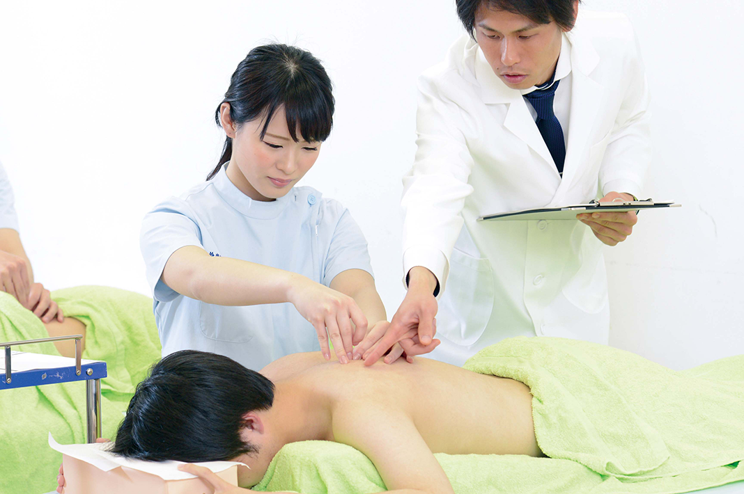 鍼灸師イメージ