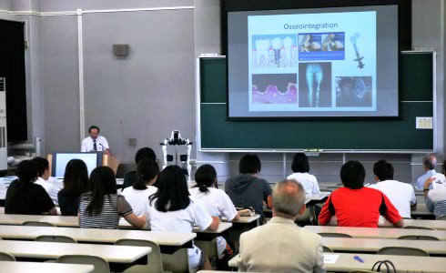 理学療法学科・臨床工学科主催 創立25周年記念講演会